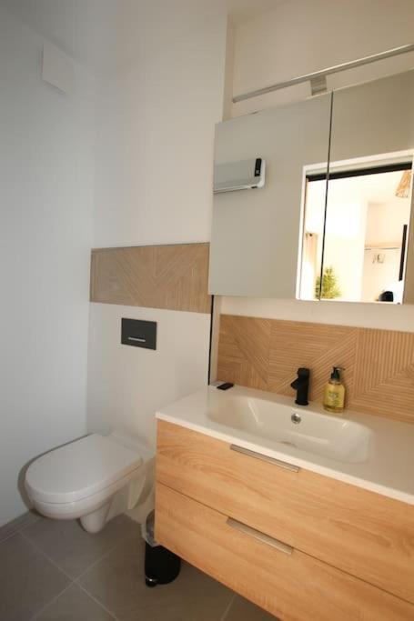 Appart neuf, parfaitement situé 6min CV-8min GARE Arlés Exterior foto